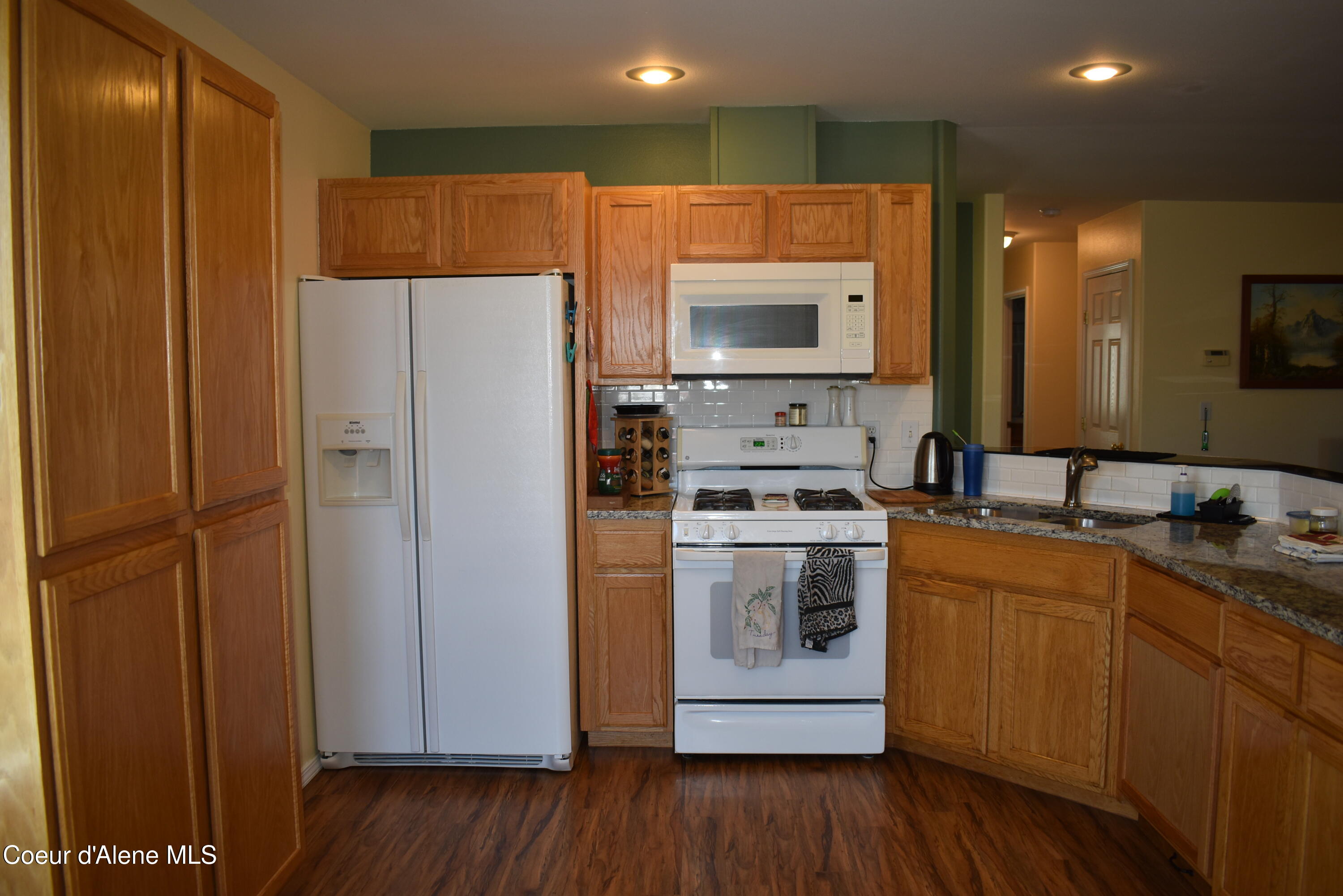 1406 Walnut Street Sandpoint, ID 83864 - Photo 6 of 77 DSC_0005