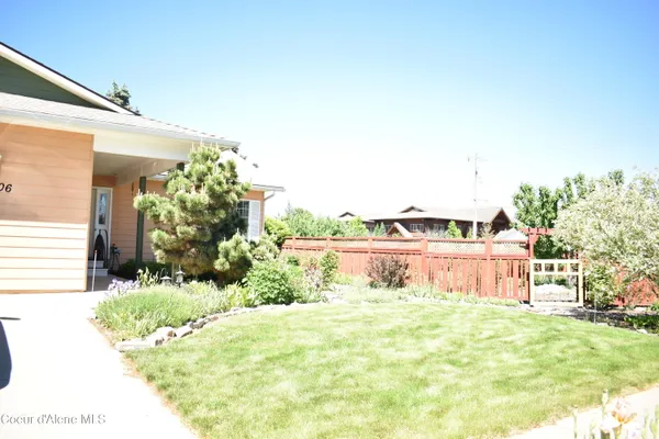 $565,000 | 1406 Walnut Street, Sandpoint, ID 83864