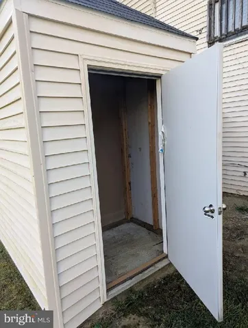 a view of a golf course with a big yard