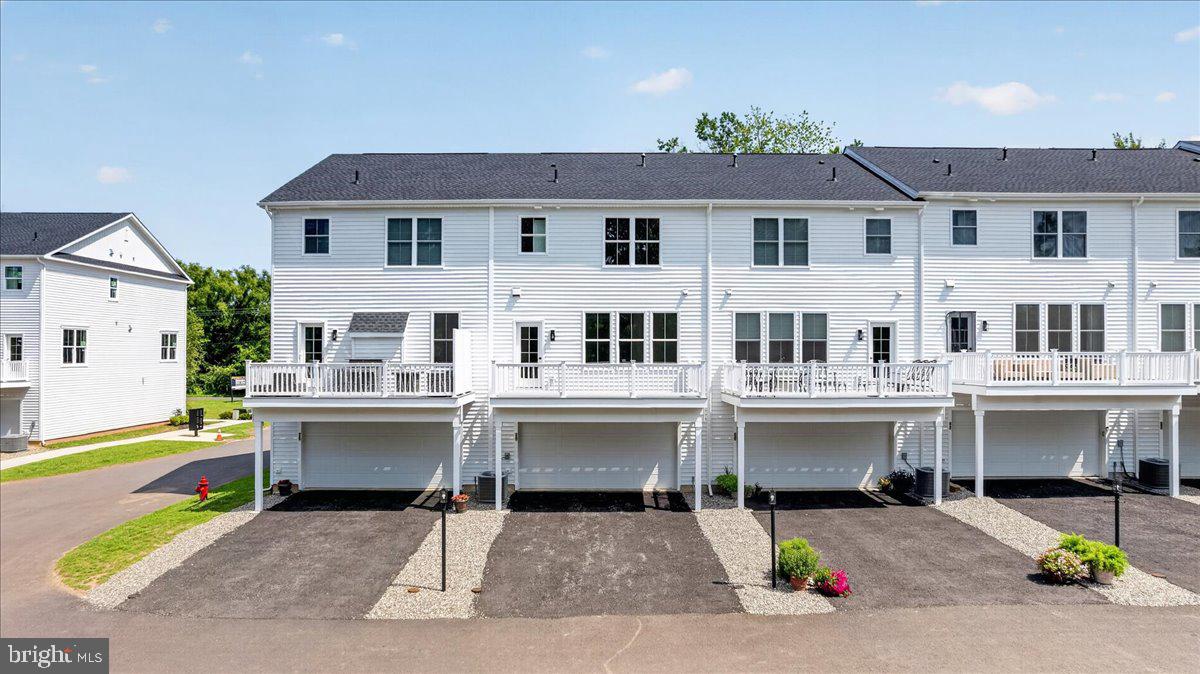 324 Schadle Road Perkasie, PA 18944 - Photo 6 of 53 Gallery Image 6