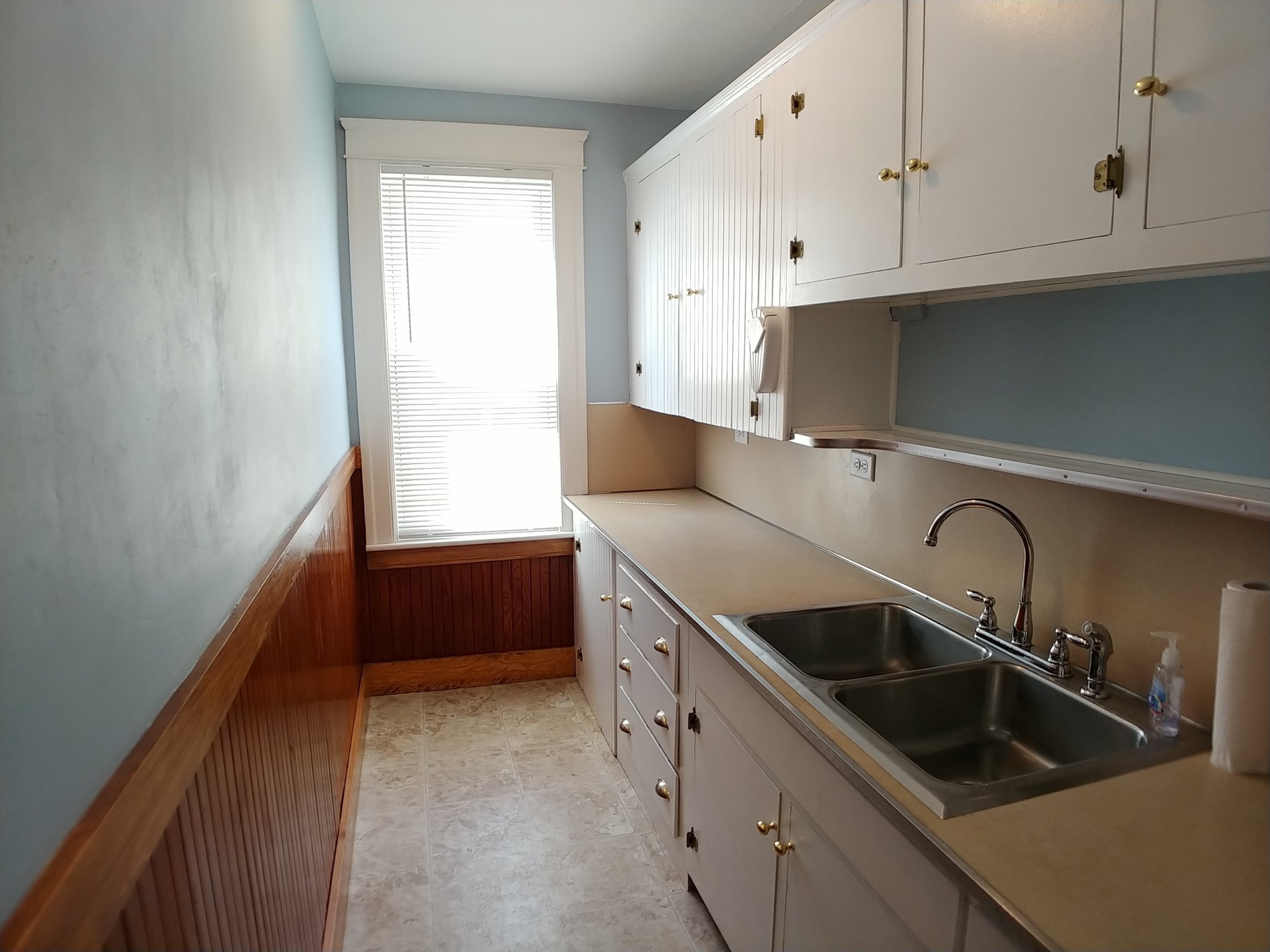 29 Halmstad Street, Unit 1 Worcester, MA 01607 - Photo 6 of 17 Gallery Image 6