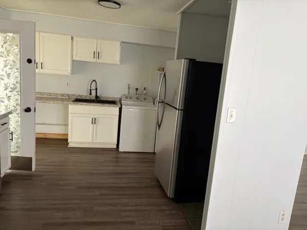 $279,000 | 100 Hickory Drive, Carpentersville, IL 60110