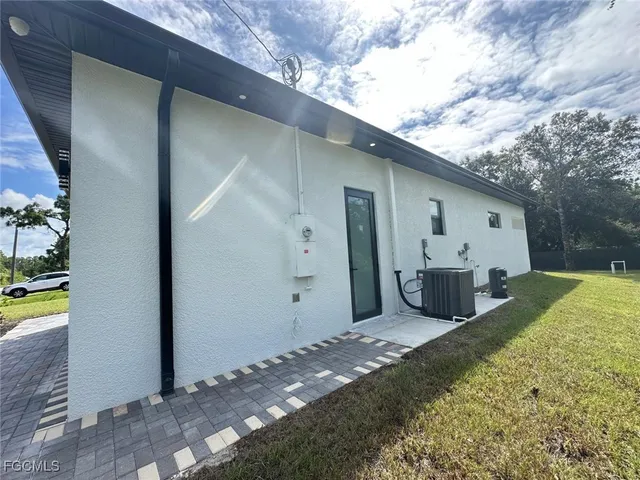 $370,000 | 1214 Cherry Street East, Lehigh Acres, FL 33974