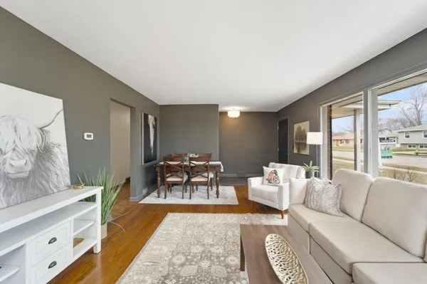 $290,000 | 821 Saxony Drive, Racine, WI 53402