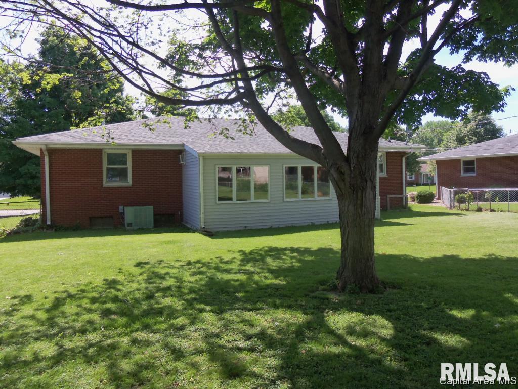 2005 North 24th Street Springfield, IL 62702 - Photo 5 of 24