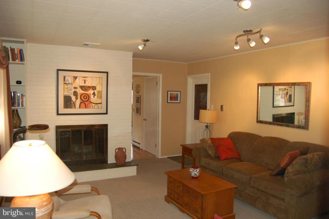 3291 Randy Road Lancaster, PA 17601 - Photo 6 of 15 Gallery Image 6