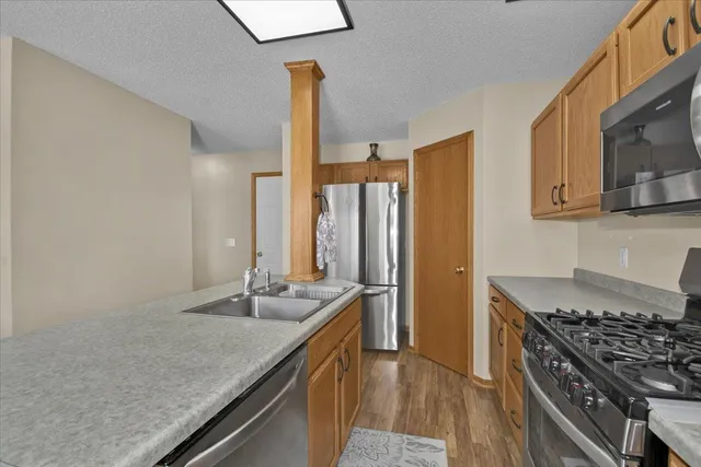 $260,000 | 6386 64th Way Northeast, Albertville, MN 55301