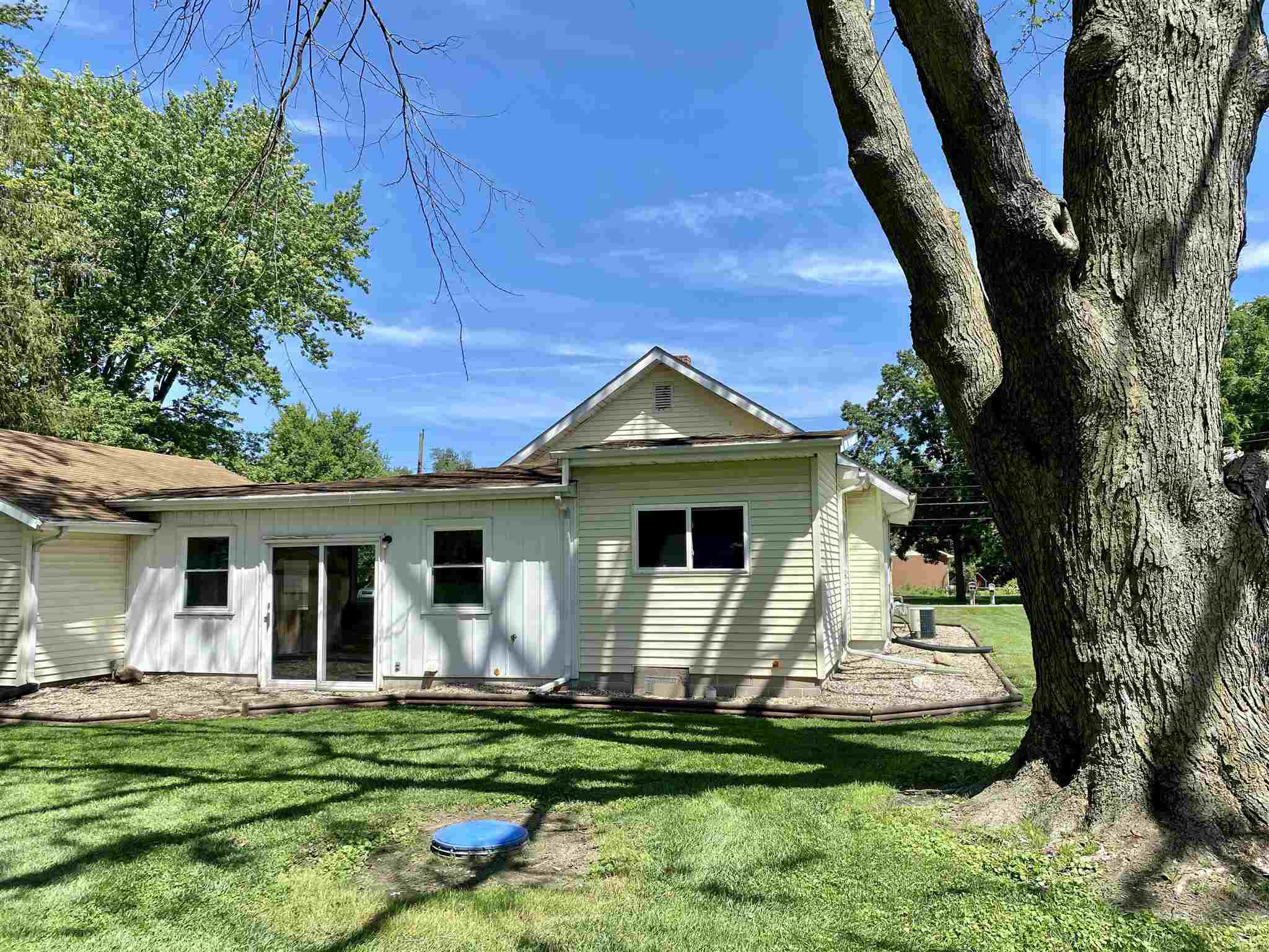 627 West 6th Street Rochester, IN 46975 - Photo 23 of 25 Gallery Image 23