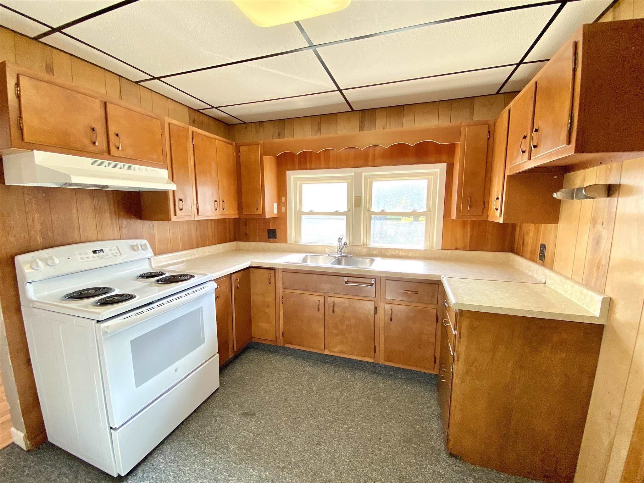 627 West 6th Street Rochester, IN 46975 - Photo 8 of 25 Gallery Image 8
