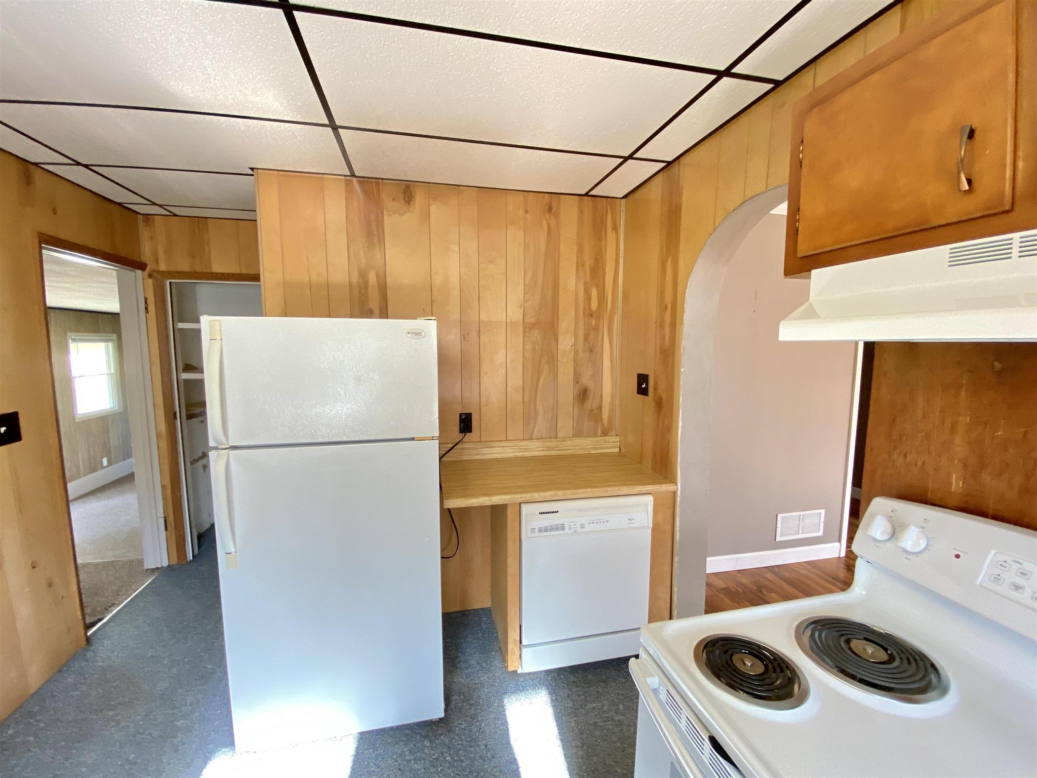 627 West 6th Street Rochester, IN 46975 - Photo 9 of 25 Gallery Image 9