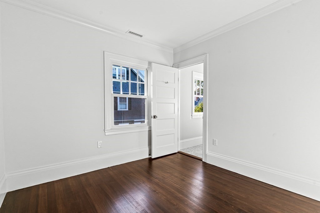 8 Glengarry Road Winchester, MA 01890 - Photo 31 of 42