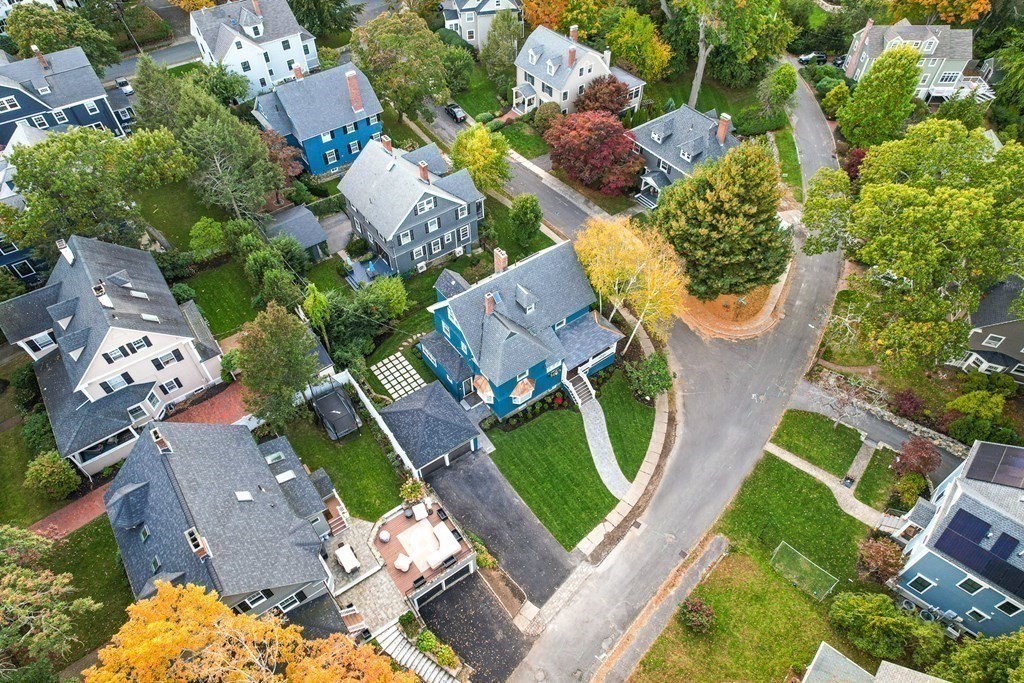 8 Glengarry Road Winchester, MA 01890 - Photo 40 of 42