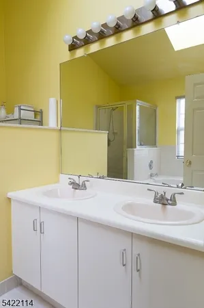 $550,000 | 12 Diaz Court, Unit 12, Franklin Park, NJ 08823