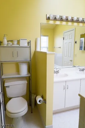 $550,000 | 12 Diaz Court, Unit 12, Franklin Park, NJ 08823