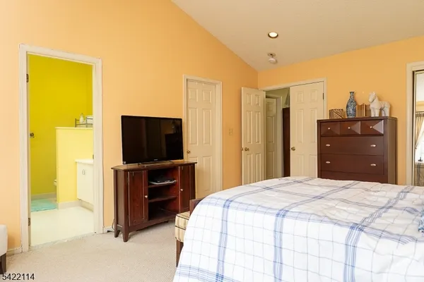 $550,000 | 12 Diaz Court, Unit 12, Franklin Park, NJ 08823