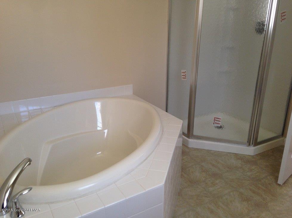 4251 High Road Cresco, PA 18326 - Photo 13 of 14 Master bath (2)