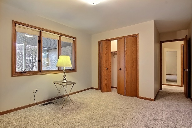 18311 Holland Road Lansing, IL 60438 - Photo 21 of 33