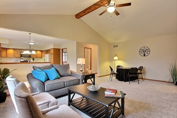 18311 Holland Road Lansing, IL 60438 - Photo 10 of 33