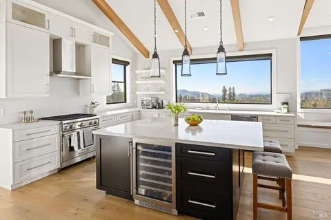 $2,075,000 | 1750 Crystal Springs Court, Santa Rosa, CA 95404