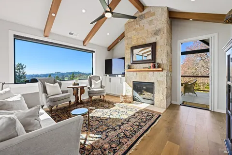 $2,075,000 | 1750 Crystal Springs Court, Santa Rosa, CA 95404