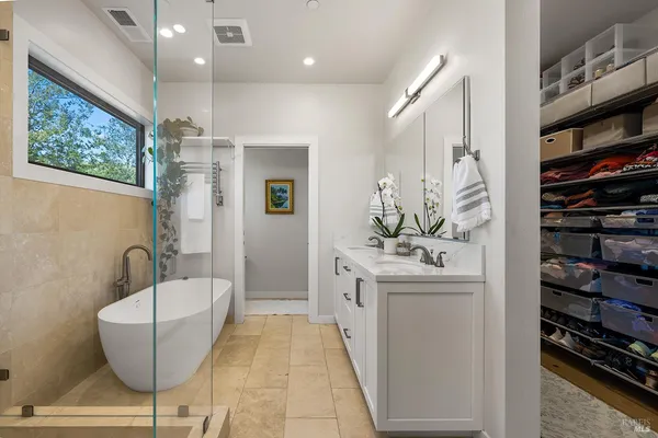 $2,075,000 | 1750 Crystal Springs Court, Santa Rosa, CA 95404