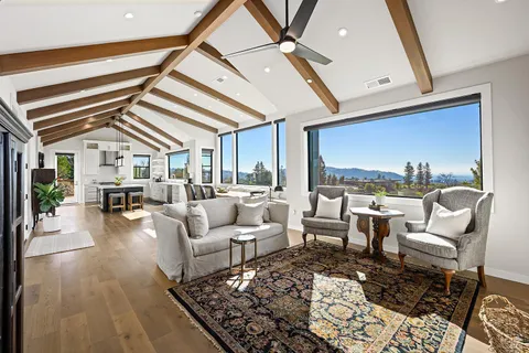 $2,075,000 | 1750 Crystal Springs Court, Santa Rosa, CA 95404