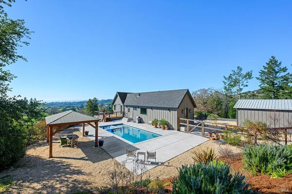 $2,075,000 | 1750 Crystal Springs Court, Santa Rosa, CA 95404