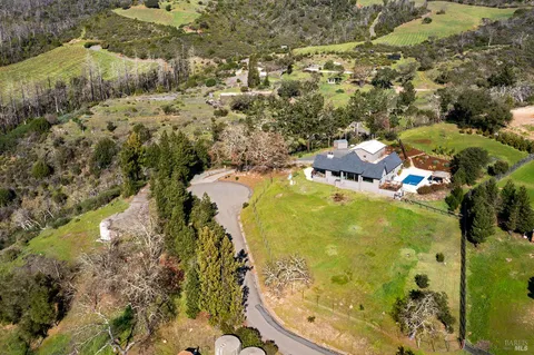 $2,075,000 | 1750 Crystal Springs Court, Santa Rosa, CA 95404