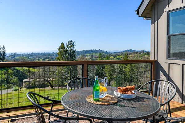$2,075,000 | 1750 Crystal Springs Court, Santa Rosa, CA 95404