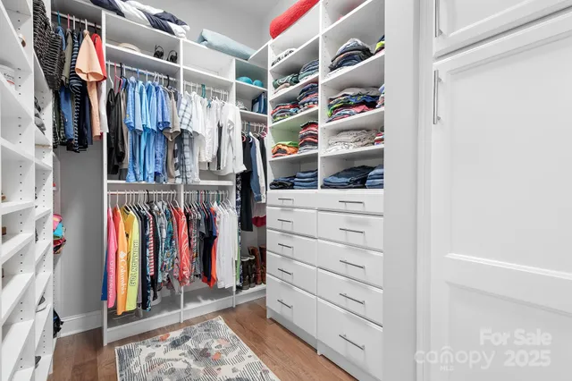 $577,500 | 115 Chimney Rock Court, Denver, NC 28037