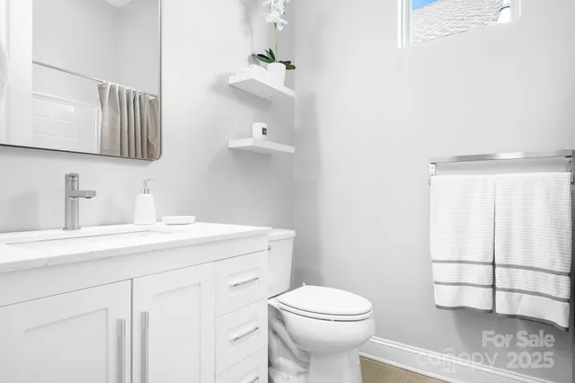 $577,500 | 115 Chimney Rock Court, Denver, NC 28037