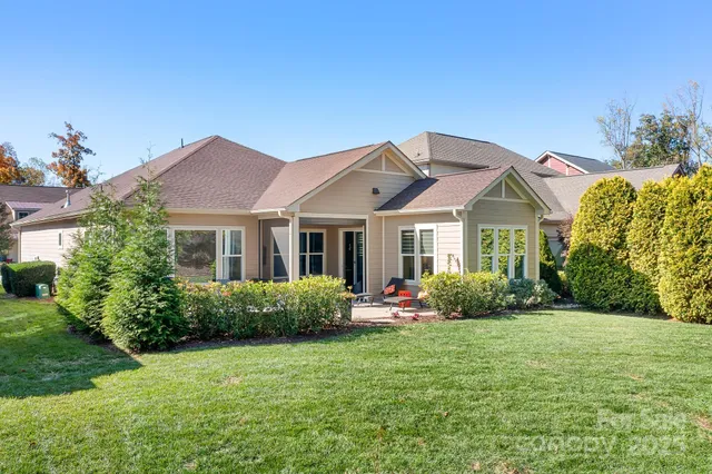 $577,500 | 115 Chimney Rock Court, Denver, NC 28037