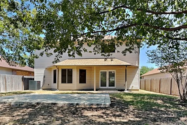 $2,225 | 10542 Elder Pond, San Antonio, TX 78254
