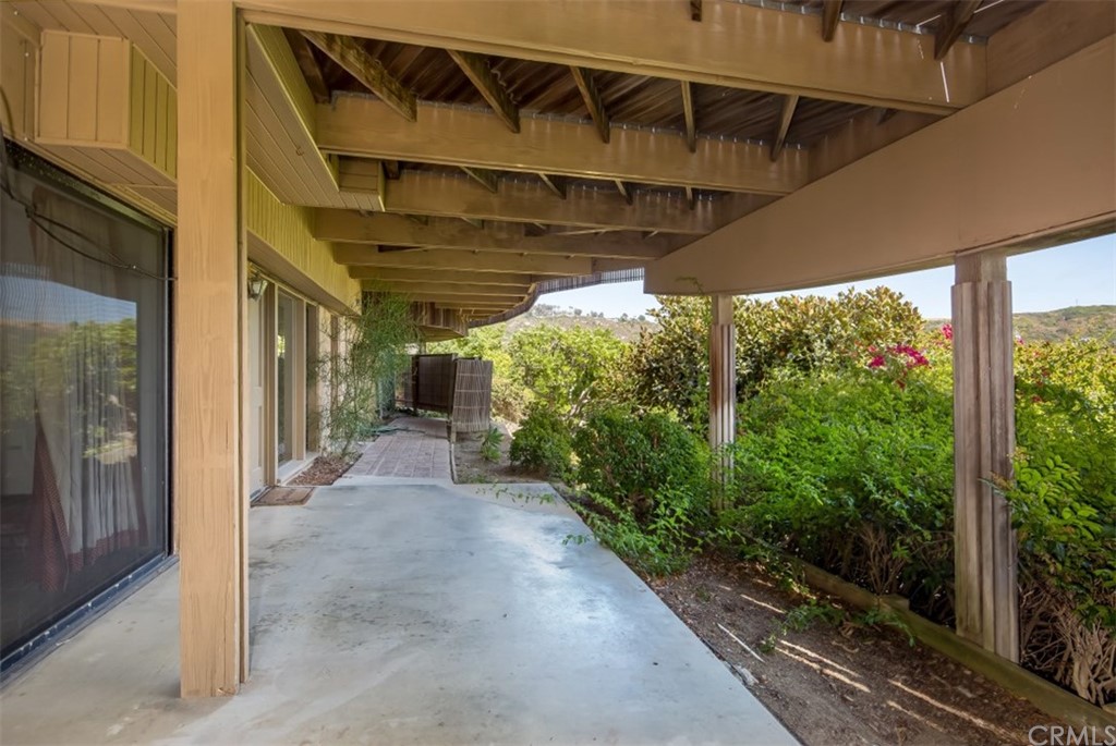 1844 Upper Rim Rock Road Laguna Beach, CA 92651 - Photo 35 of 38 a view of a porch
