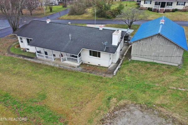 $300,000 | 108 West 1st Avenue, Oneida, TN 37841