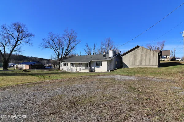 $300,000 | 108 West 1st Avenue, Oneida, TN 37841