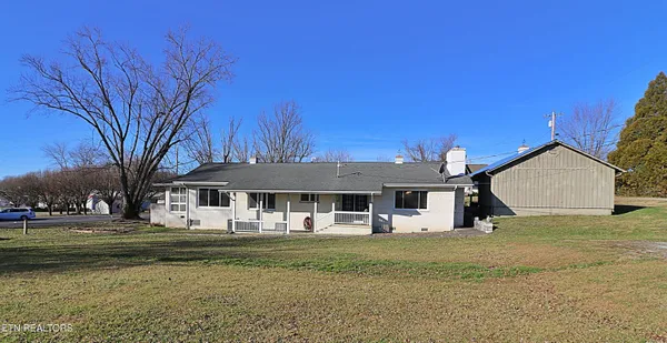 $300,000 | 108 West 1st Avenue, Oneida, TN 37841