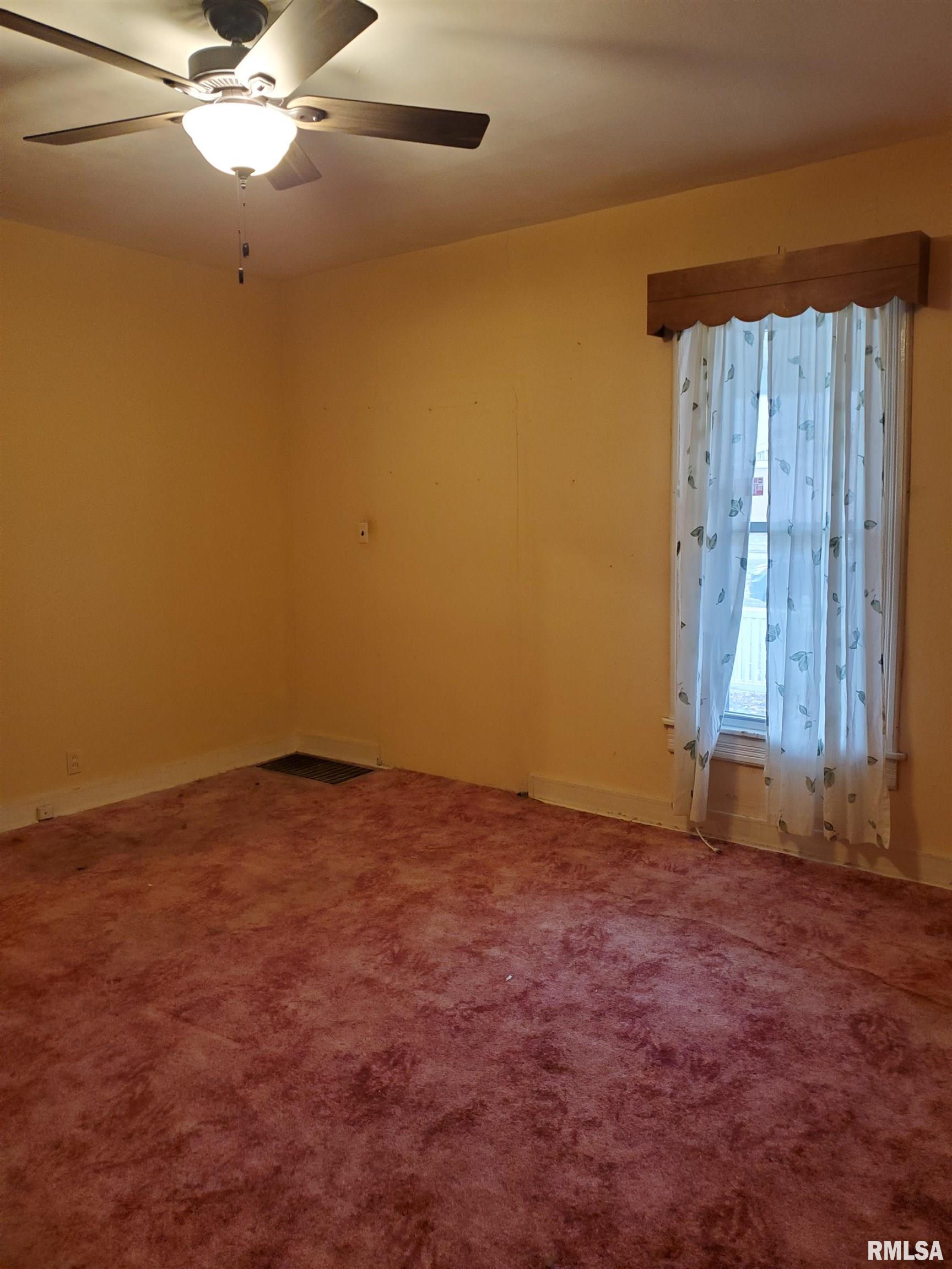 1011 North 15th Street Springfield, IL 62702 - Photo 12 of 17