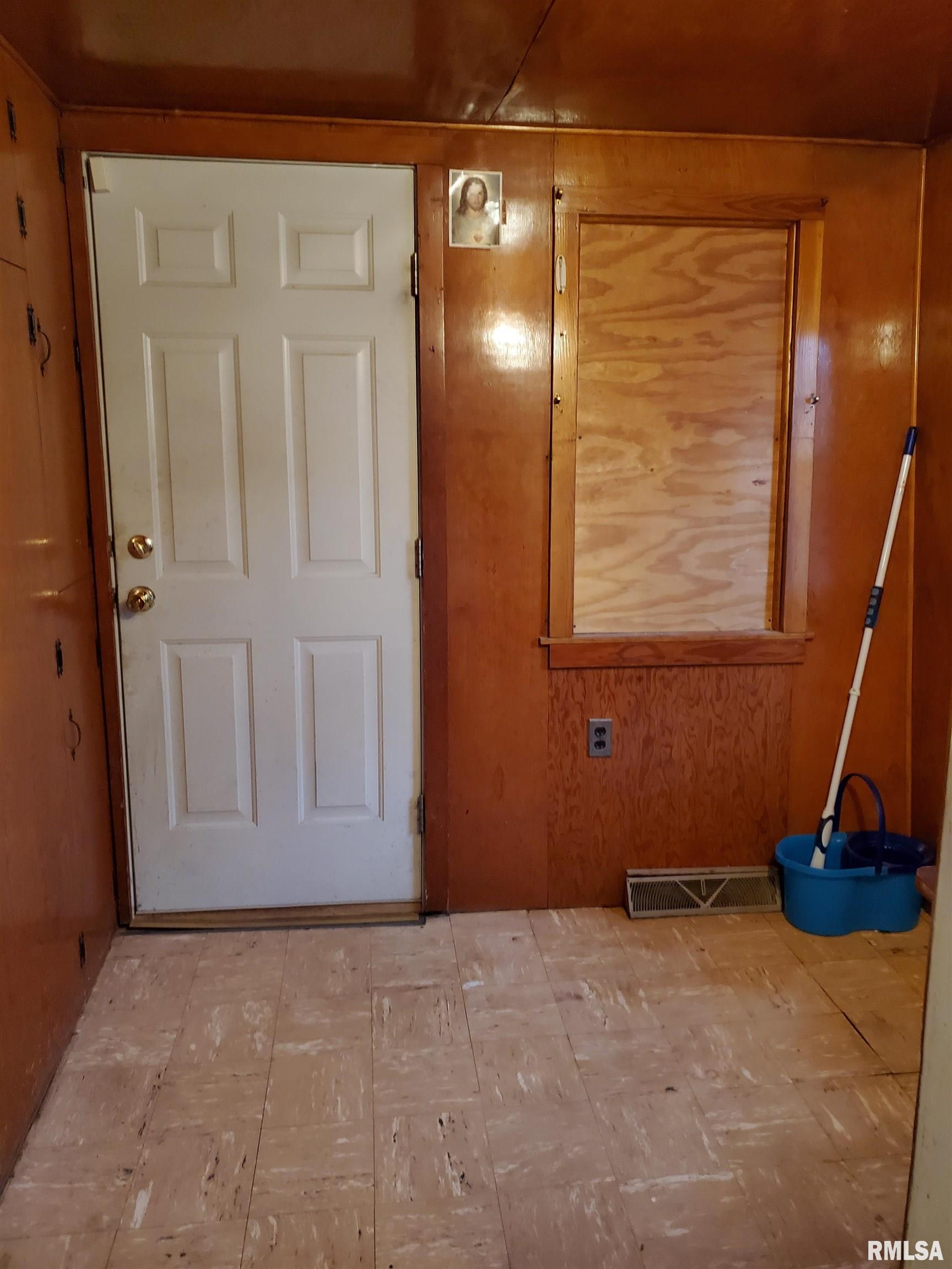 1011 North 15th Street Springfield, IL 62702 - Photo 16 of 17