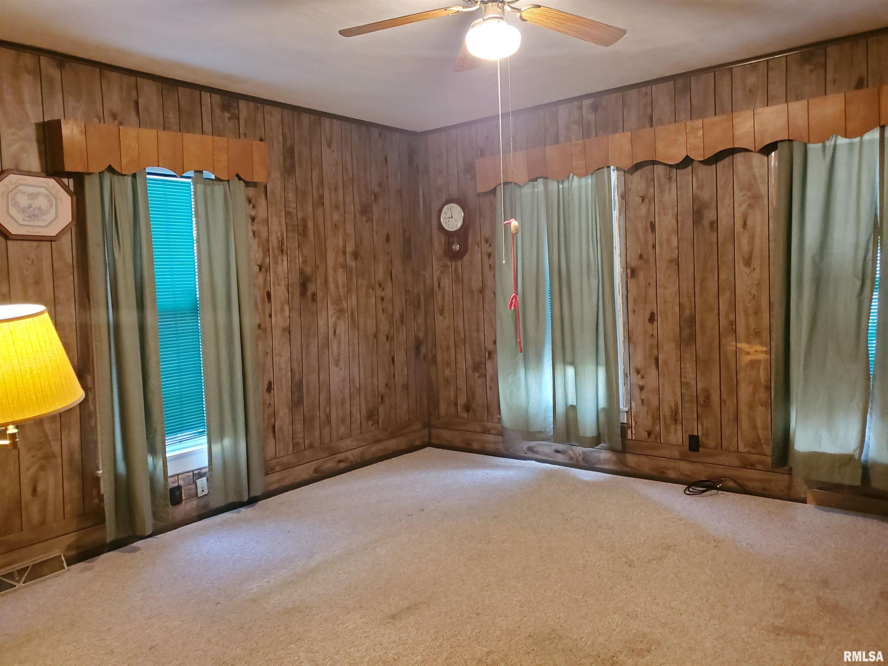 1011 North 15th Street Springfield, IL 62702 - Photo 3 of 17