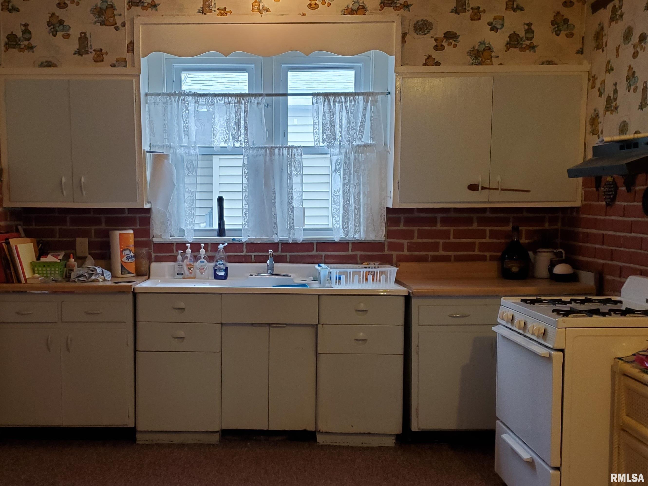 1011 North 15th Street Springfield, IL 62702 - Photo 6 of 17