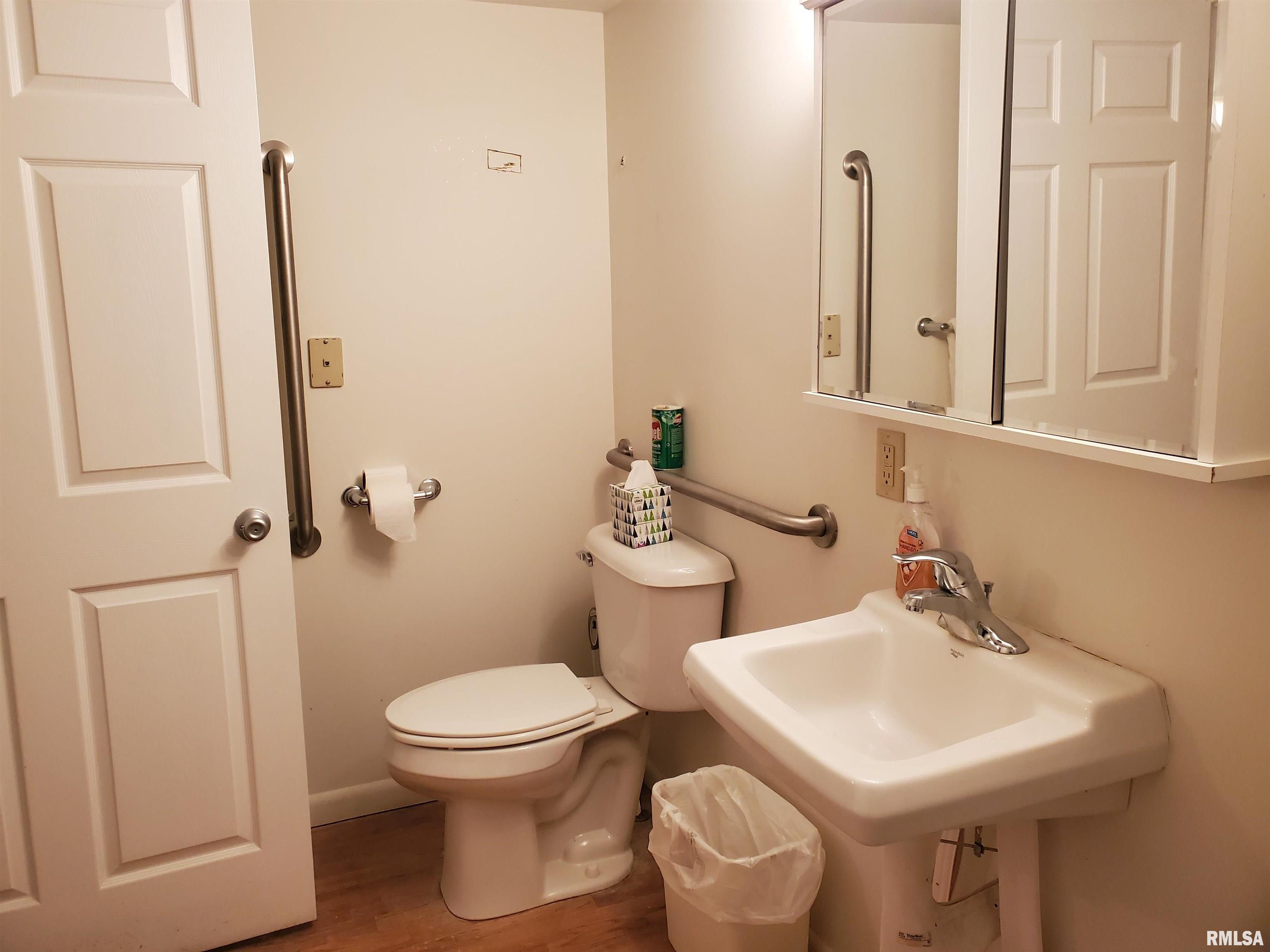 1011 North 15th Street Springfield, IL 62702 - Photo 8 of 17