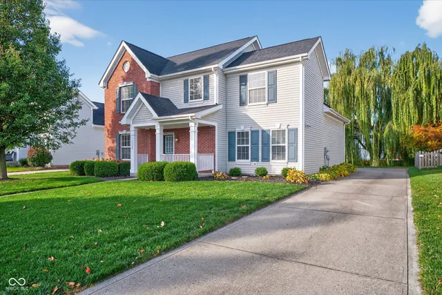$395,000 | 11502 Hearthstone Drive, Fishers, IN 46037