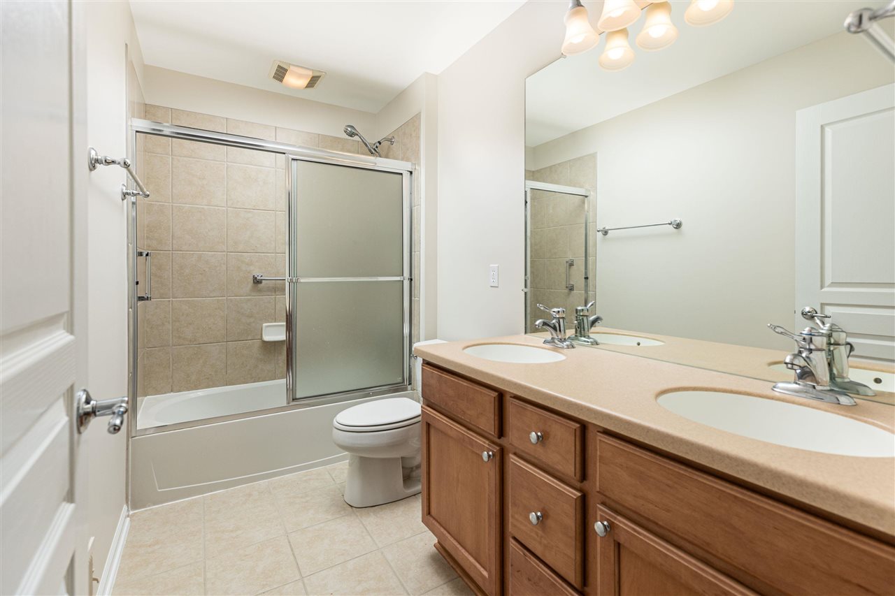 49420 Oxley Road Macomb, MI 48044 - Photo 22 of 32 50079830-21.JPG