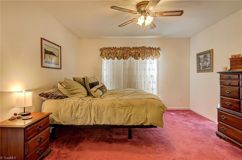 811 Pinewood Road Reidsville, NC 27320 - Photo 12 of 23