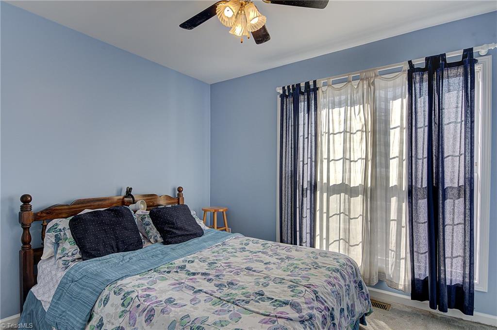 811 Pinewood Road Reidsville, NC 27320 - Photo 16 of 23