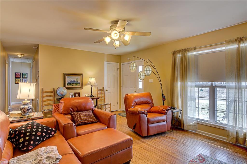 811 Pinewood Road Reidsville, NC 27320 - Photo 3 of 23