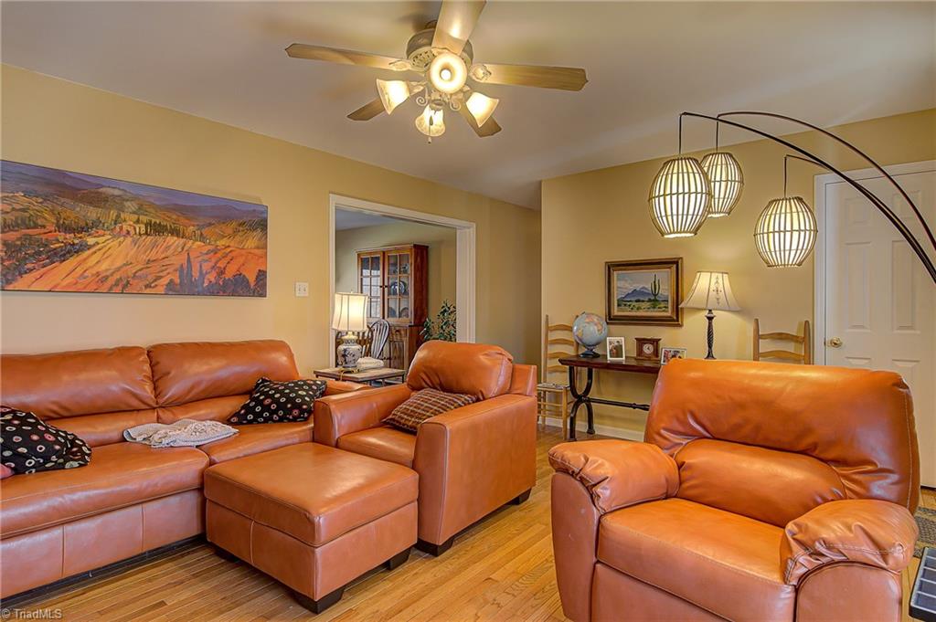 811 Pinewood Road Reidsville, NC 27320 - Photo 4 of 23