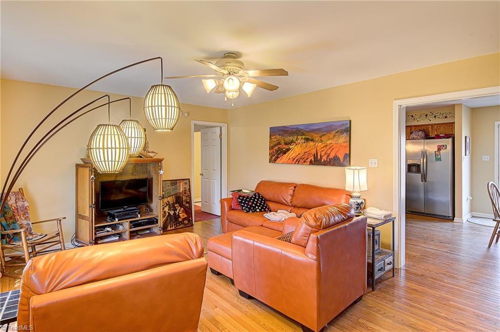 811 Pinewood Road Reidsville, NC 27320 - Photo 5 of 23