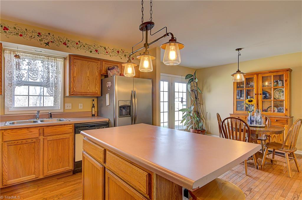 811 Pinewood Road Reidsville, NC 27320 - Photo 10 of 23